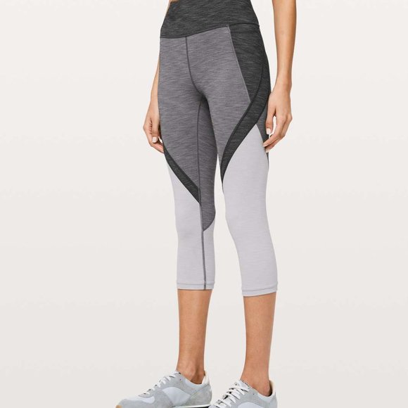 Lululemon early extension crop leggings high rise size 8 - Picture 11 of 15